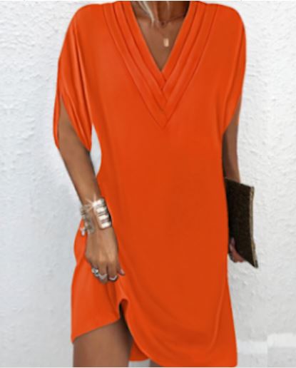 Elegante vestido liso con mangas con aberturas