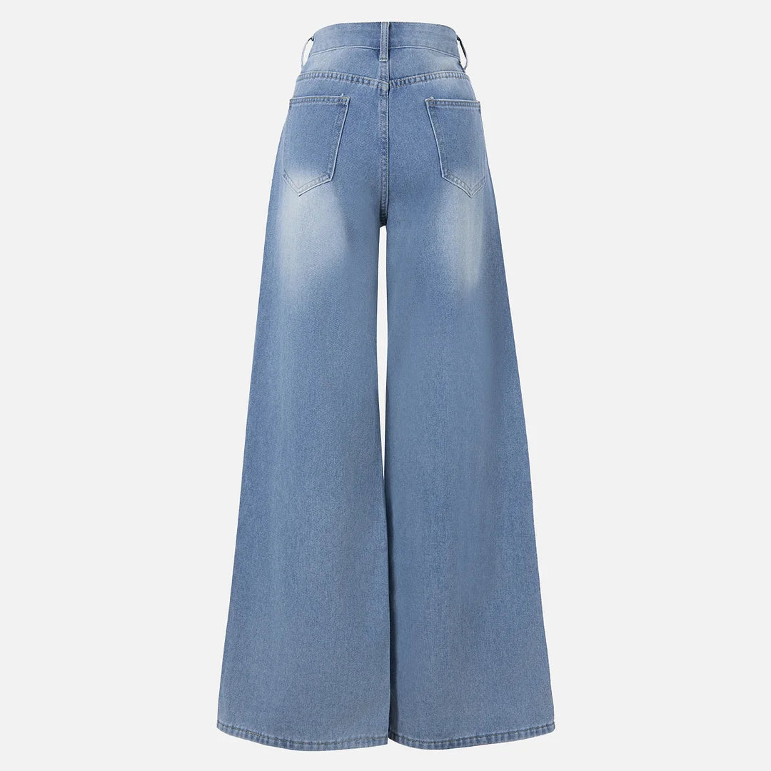 Vaqueros irregulares con diamantes