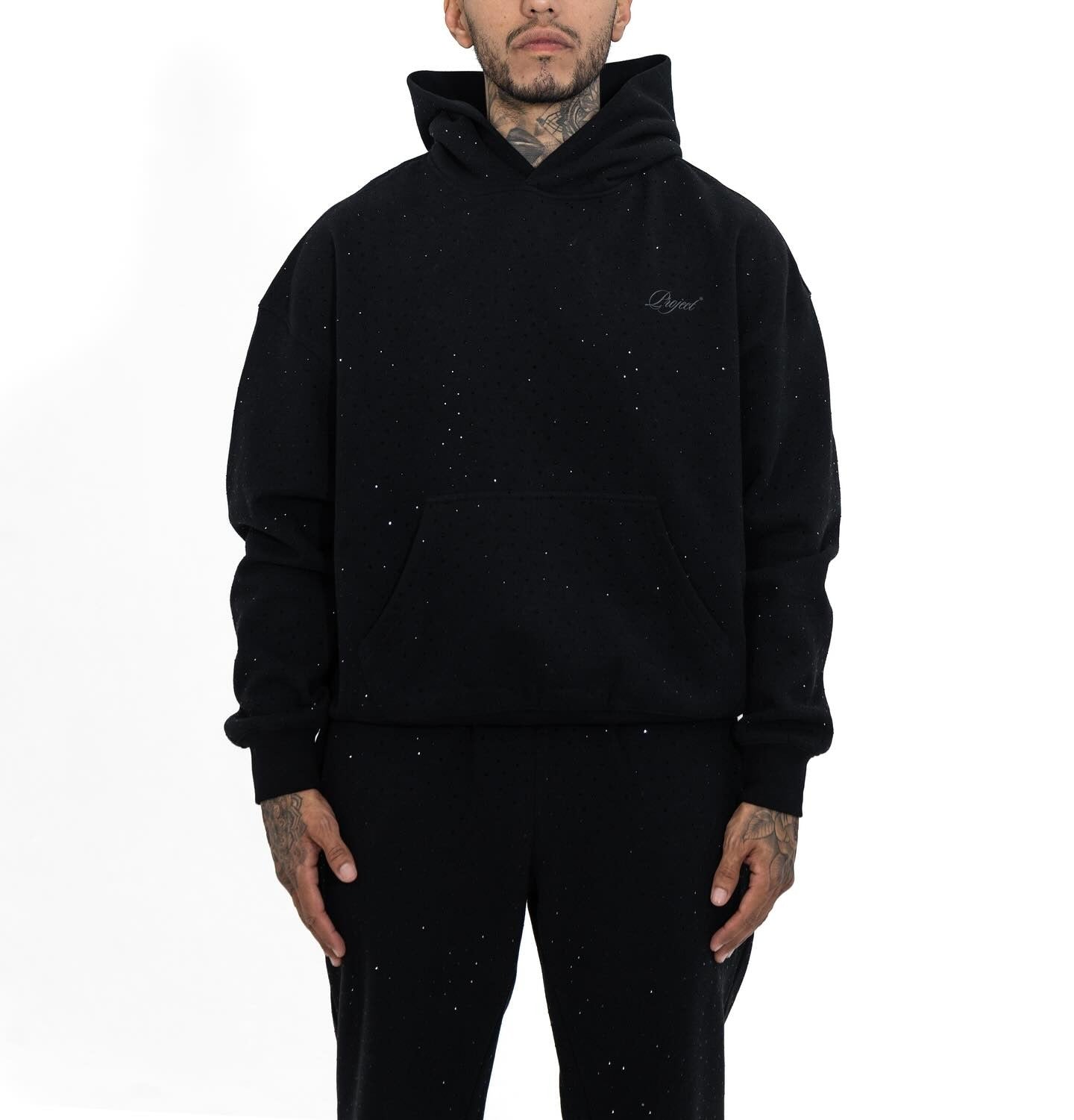 Conjunto de sudadera con pedrería