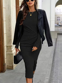 Vestido Midi de Cintura Plisada