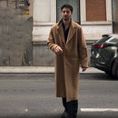 Abrigo por encima  de la rodilla