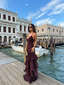 Elegante vestido largo burdeos