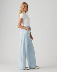 Vaqueros holgados con cintura ajustable