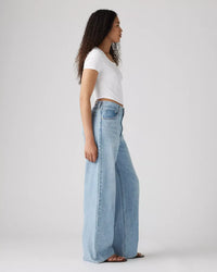 Vaqueros holgados con cintura ajustable