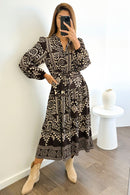 Chocolate Beige Border: kym