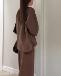 Céline | Conjunto con escote en V