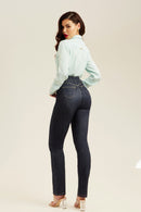 jeans rectos de tiro alto y moldeadores