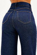 Vaqueros de tiro alto y pierna ancha