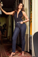 jeans rectos de tiro alto y moldeadores