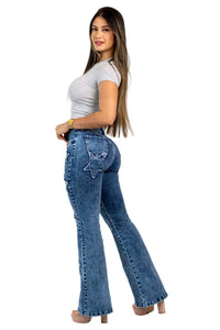 Vaqueros acampanados con estrellas