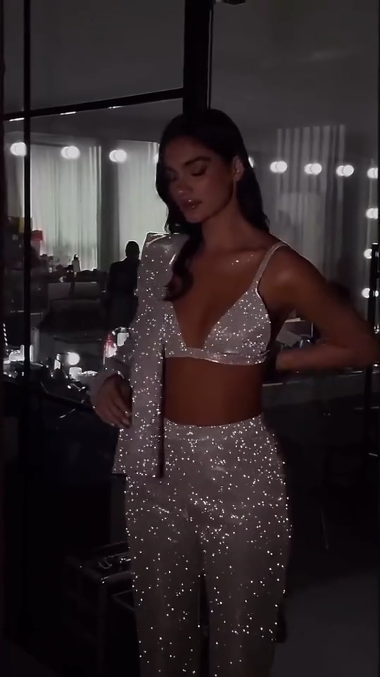 Conjunto de Tres Piezas Elegante